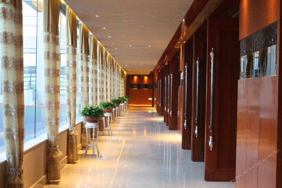 Grand Skylight International Hotel Ganzhou Chang Zhen Avenue Esterno foto